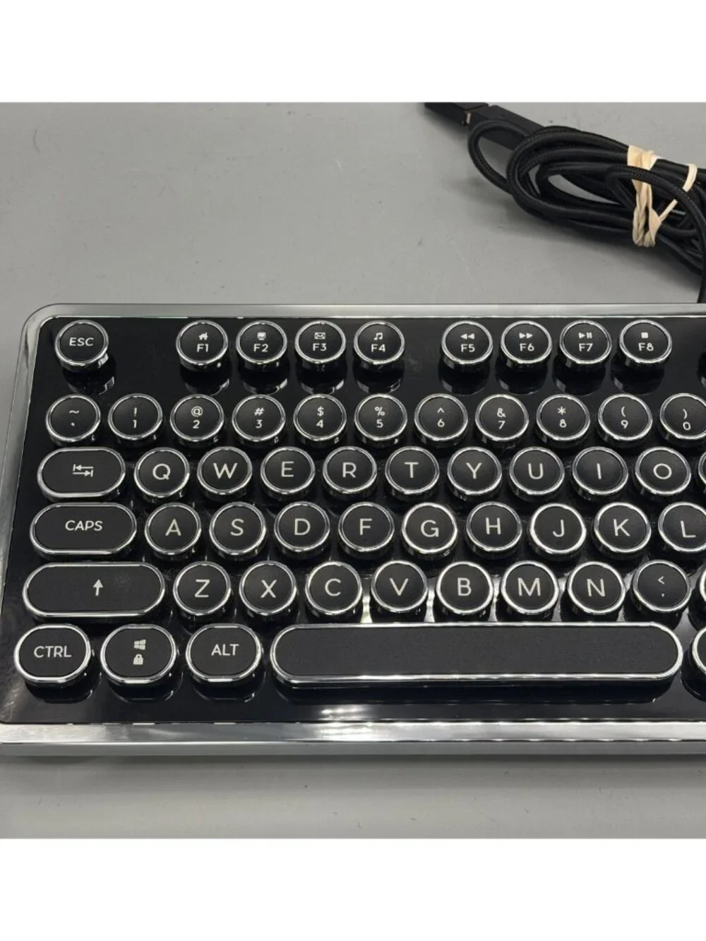 AZIO MK Retro Mechanical Keyboard Wired Black QWERTY English Model MK-RETRO-01